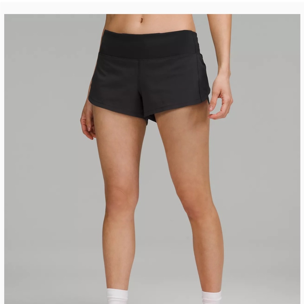 lululemon black low rise shorts size 0
